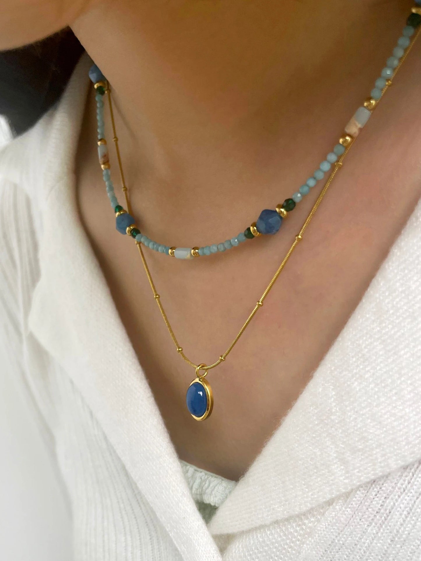 Collier pierre bleu